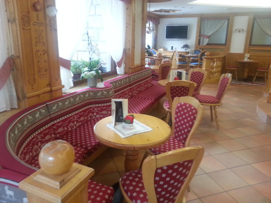 Hotel St. Raphael Madonna Esterno foto