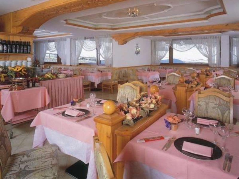 Hotel St. Raphael Madonna Esterno foto