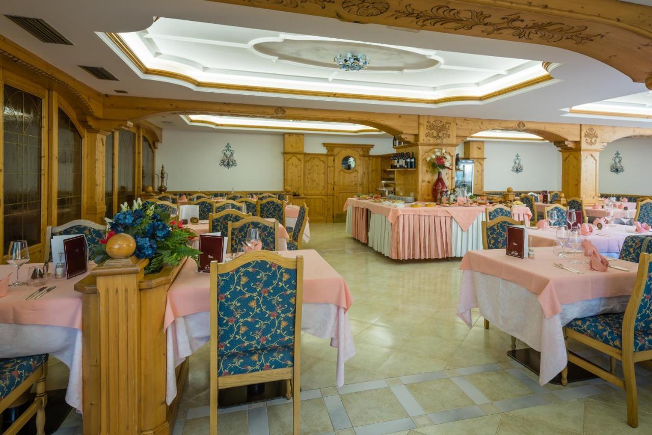 Hotel St. Raphael Madonna Esterno foto