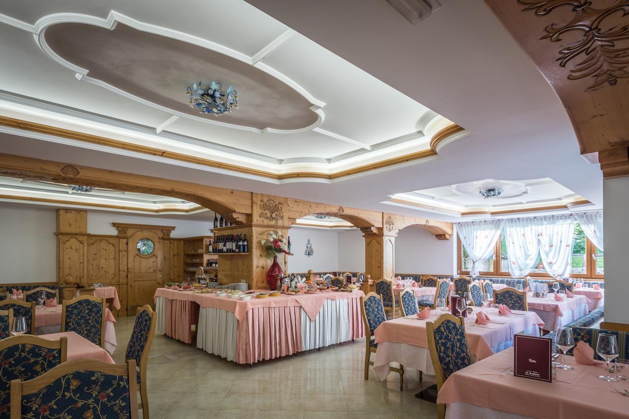 Hotel St. Raphael Madonna Esterno foto