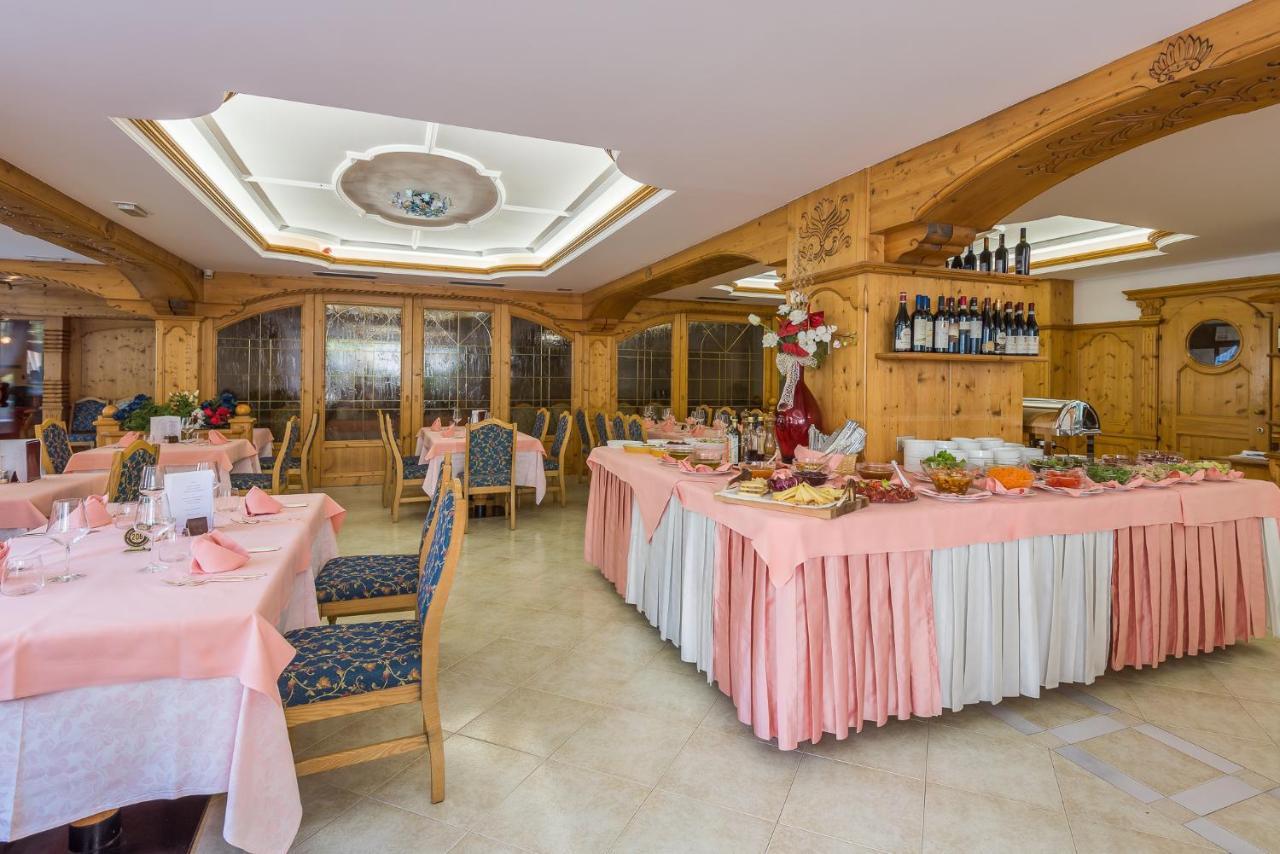Hotel St. Raphael Madonna Esterno foto