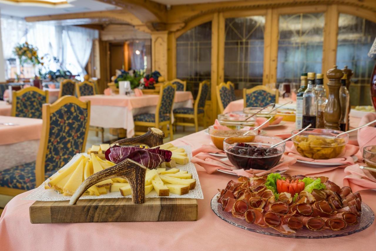 Hotel St. Raphael Madonna Esterno foto