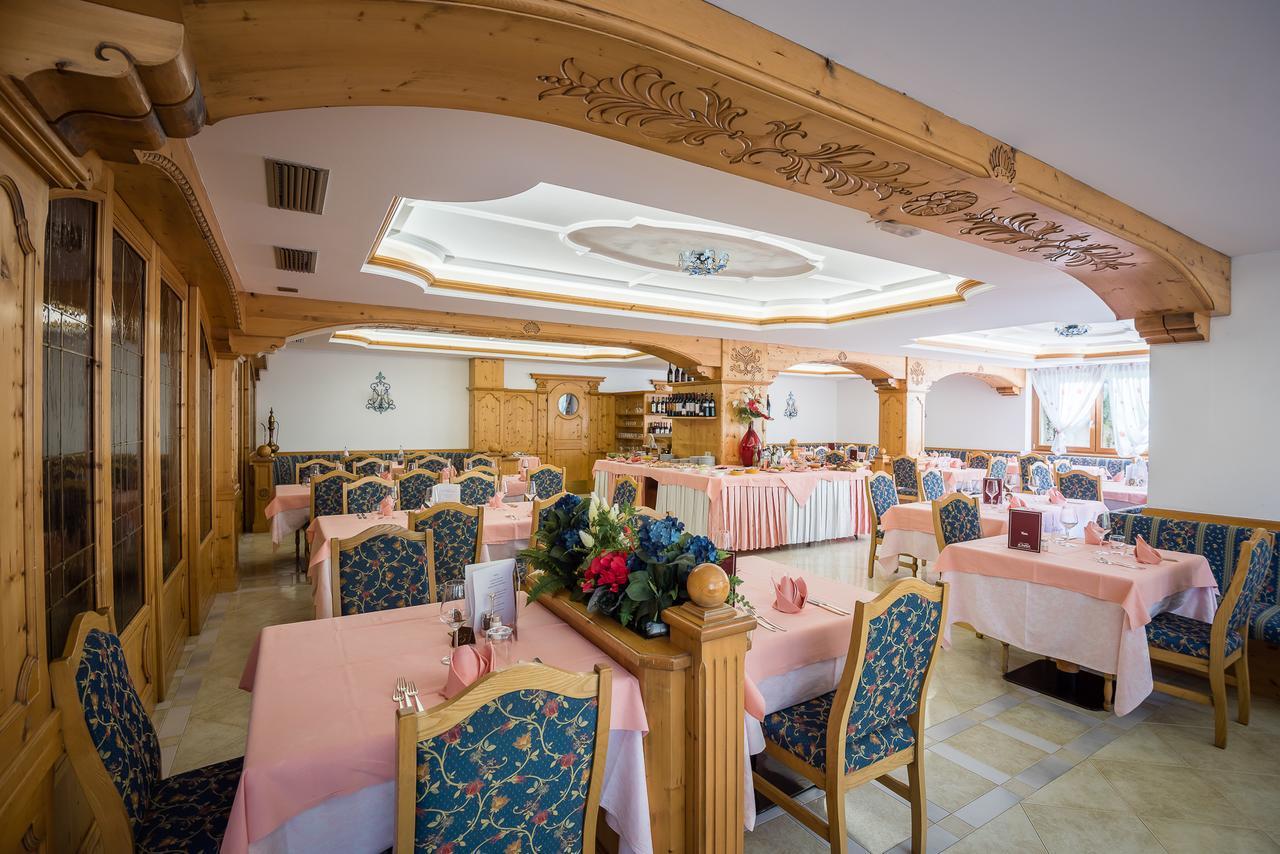 Hotel St. Raphael Madonna Esterno foto