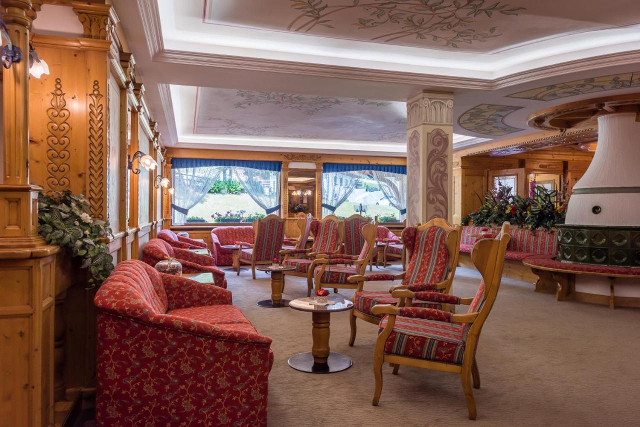 Hotel St. Raphael Madonna Esterno foto