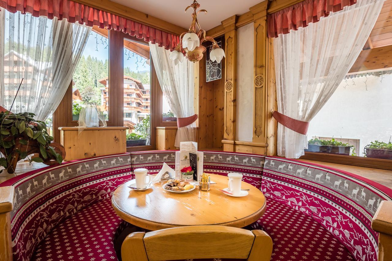 Hotel St. Raphael Madonna Esterno foto