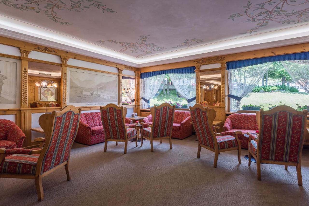 Hotel St. Raphael Madonna Esterno foto